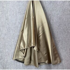 Elegant Holiday Gold‎ 69" Round Tablecloth Metallic Washable Christmas